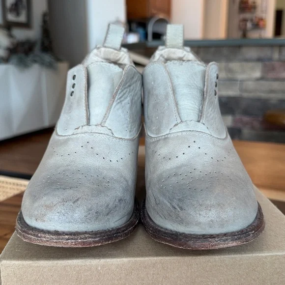 Freebird by Steven Sadie boots in the color Ice - Picture 2 of 16